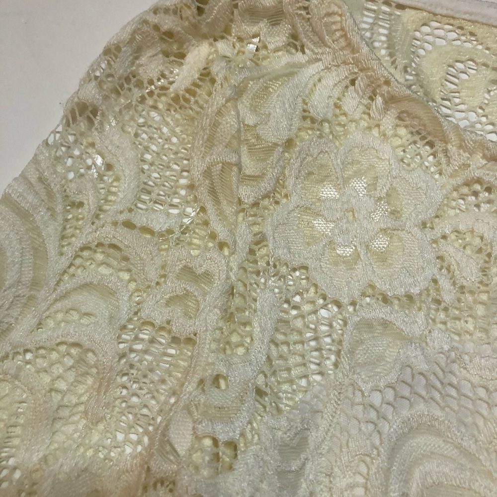 Women’s dress color white bodycon  size medium - Picture 11 of 12